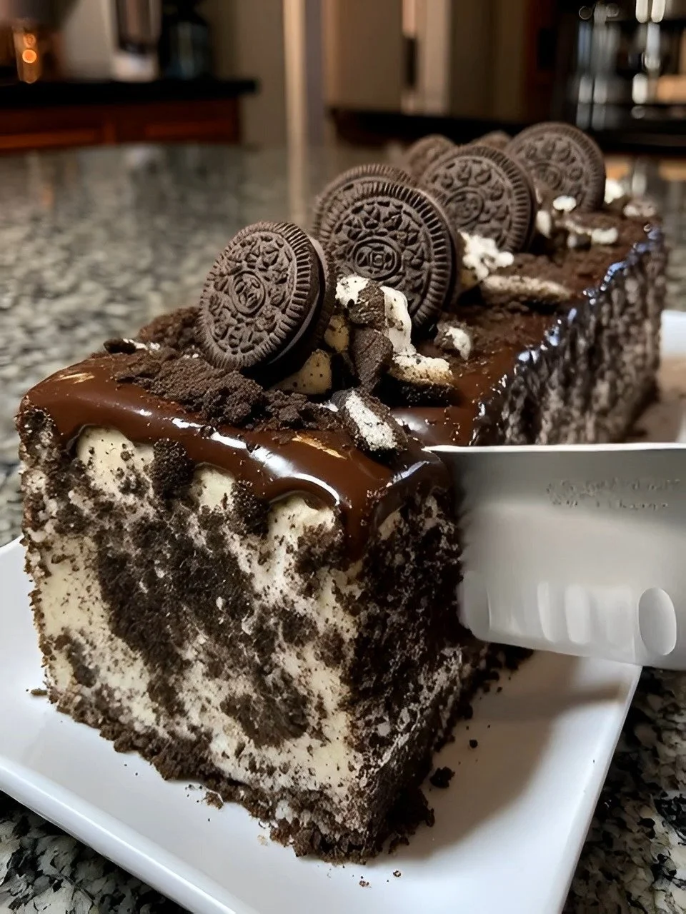 Cookies and Cream Oreo Cake